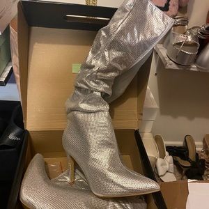 Sparkling silver boots ⚡️⚡️⚡️⚡️